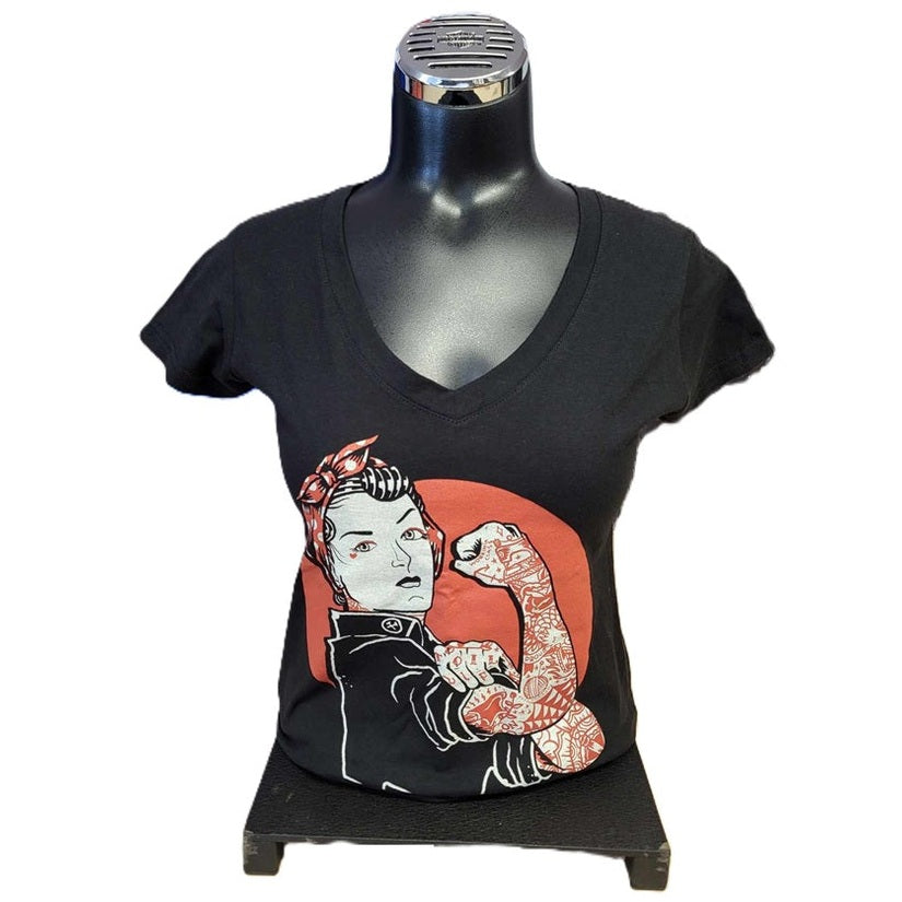 front view of ladies tshirt on maniquin