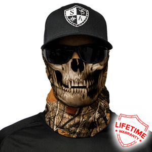 man wearing SA Forest camo with skull