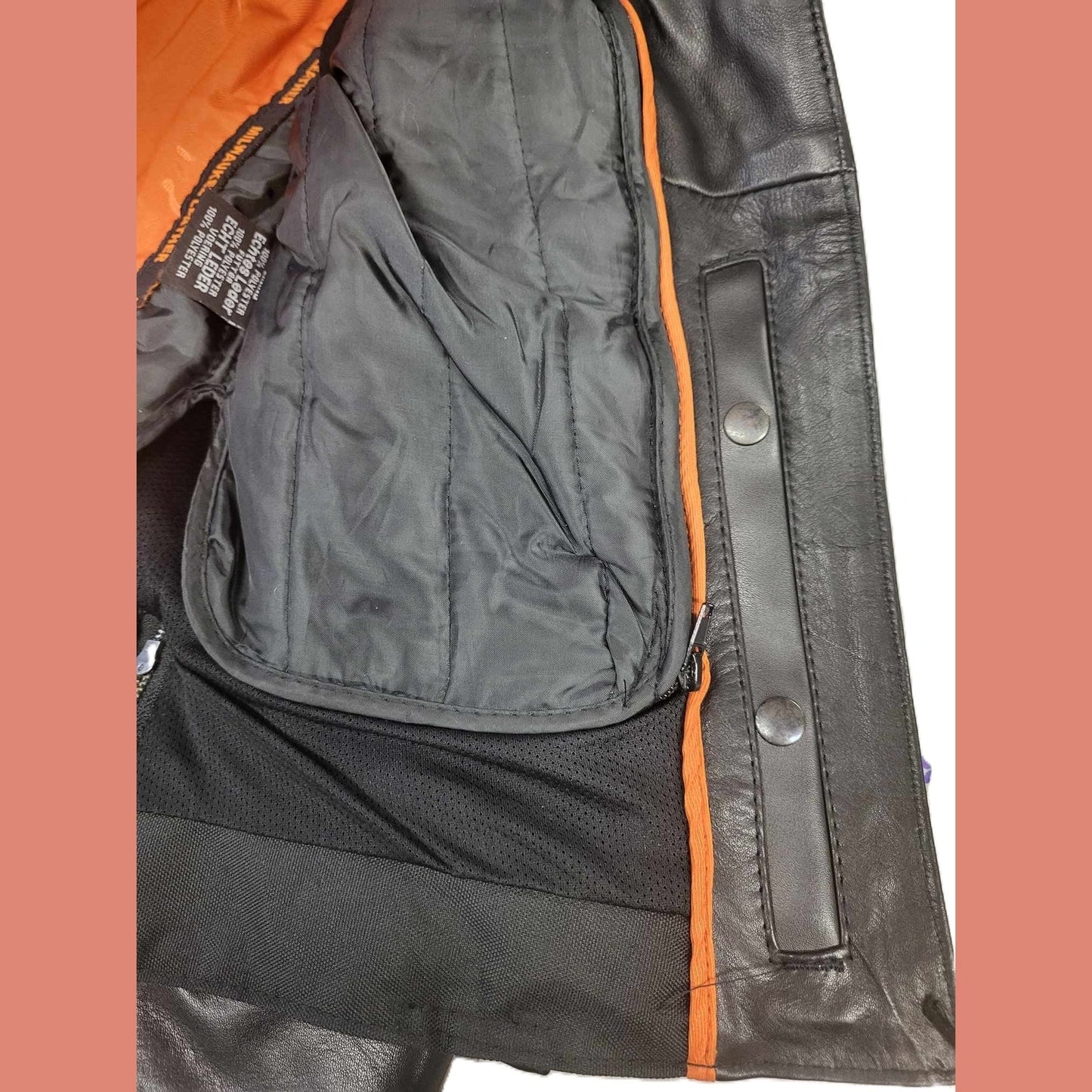 Milwaukee Motorcycle Clothing Co Ladies Leather Biker Jacket XS
inside