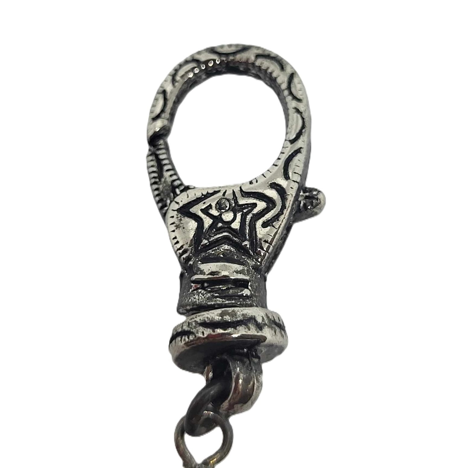 Hyde Creek Finery Screwing Skeletons Pendant/Zipper Pull closeup of clasp